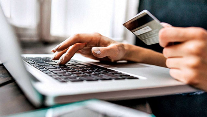 Monese dilutes negative reviews with a BOT-approved review